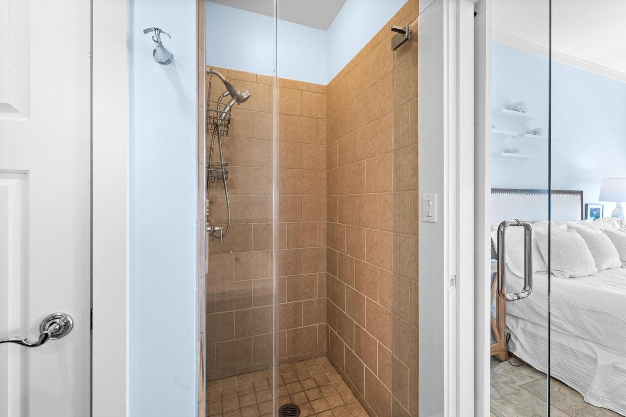 Gulf View Compass Point: Beachside With Pool Access * Panama City Beach